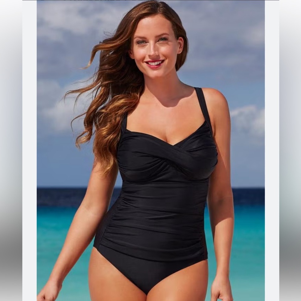 Swimsuits For All Ruched Twist Front One Piece Swimsuit Black Size 14